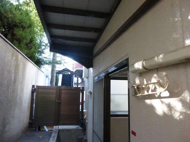 Other. A futon you Jose.