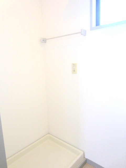 Other. Indoor Laundry Storage