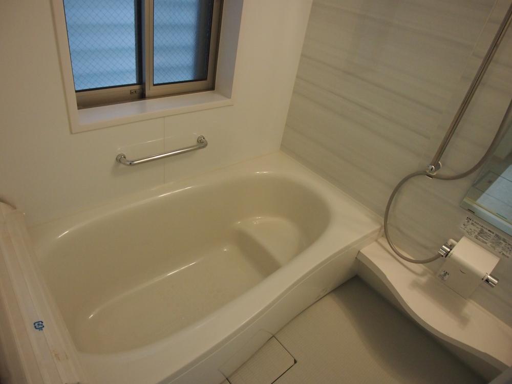 Bathroom. Indoor (11 May 2013) Shooting