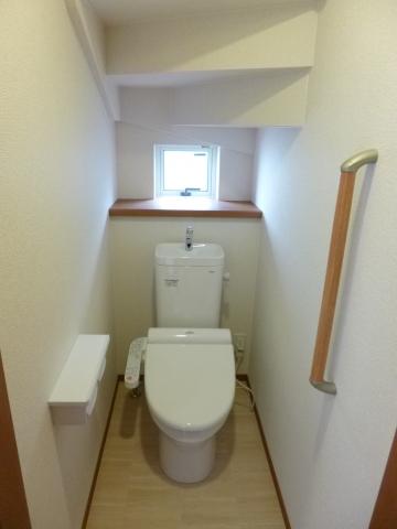 Toilet. 1st floor