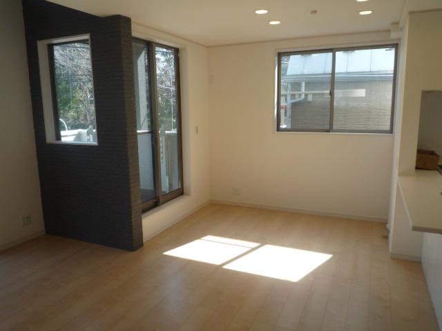 Same specifications photos (Other introspection)