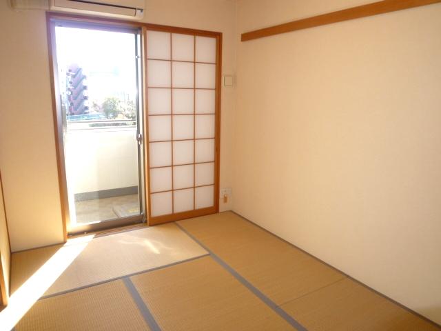 Non-living room. Japanese-style room (12 May 2013) Shooting
