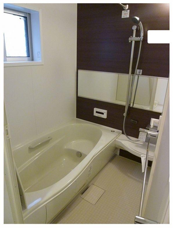 Same specifications photo (bathroom). Enforcement example photo