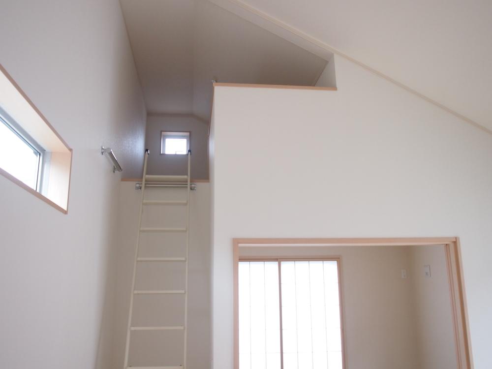 Non-living room. Indoor (11 May 2013) Shooting