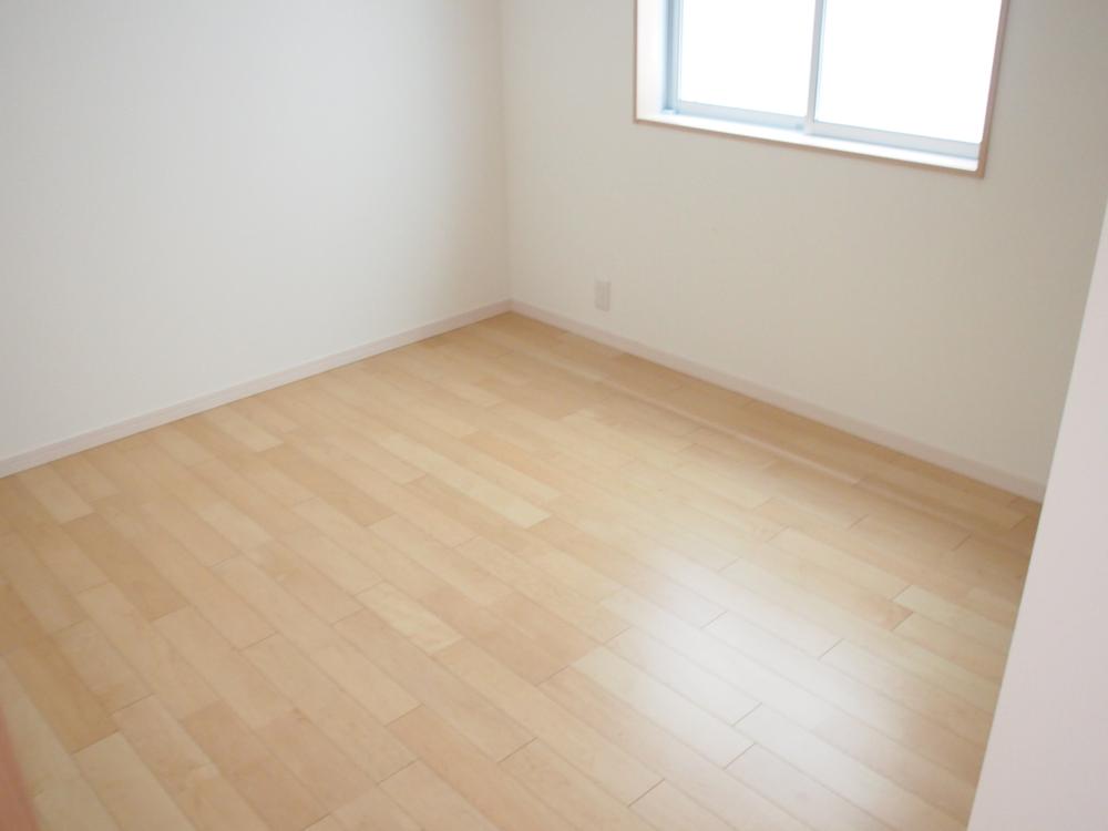 Non-living room. Indoor (11 May 2013) Shooting