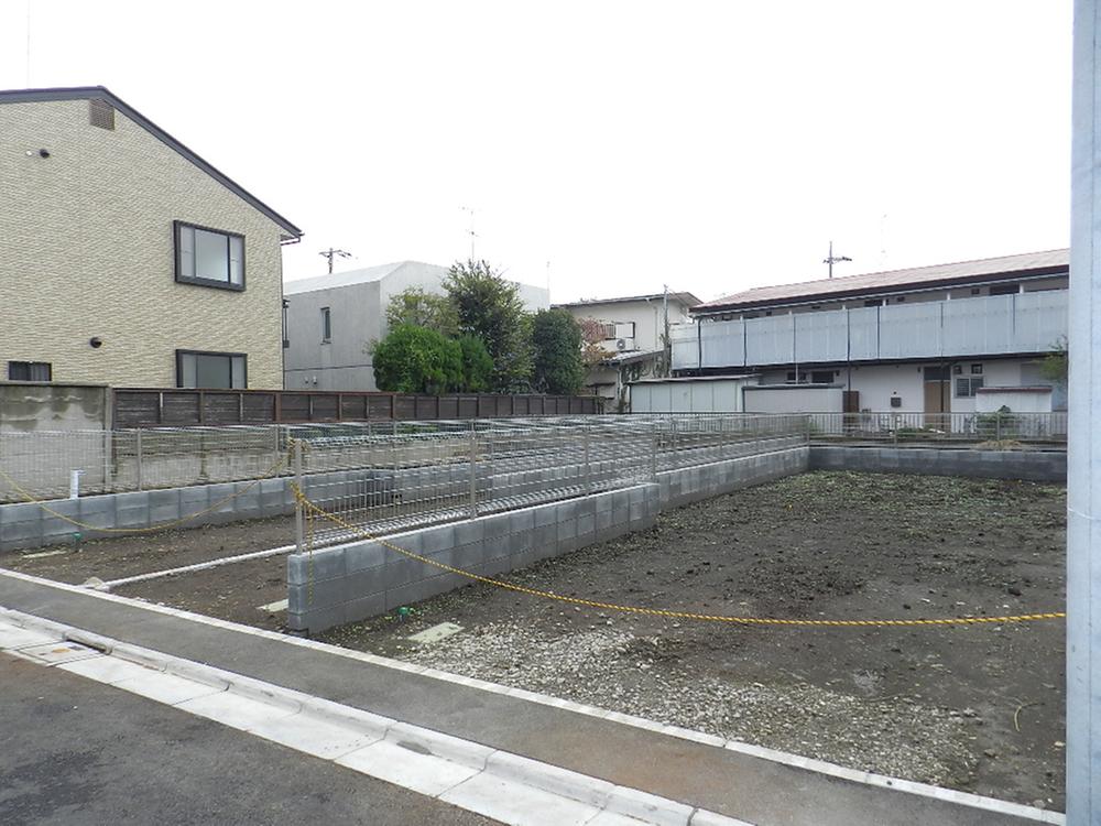 Local land photo. Good day in the east adjacent land passage