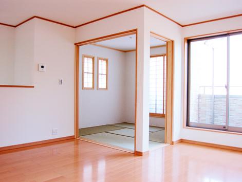 Living. Same specifications