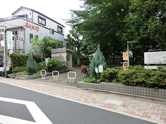 park. Nishiogikita to Central Park 550m