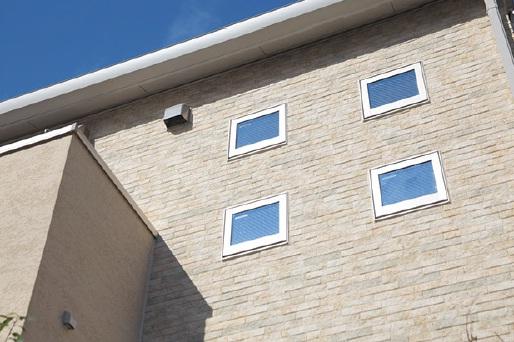 Local appearance photo. Established four windows with accent on the second floor (1 Building: 2013 November shooting)