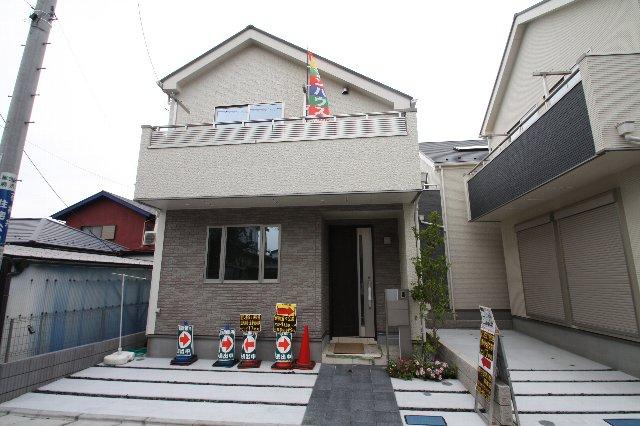 Local appearance photo. C Building