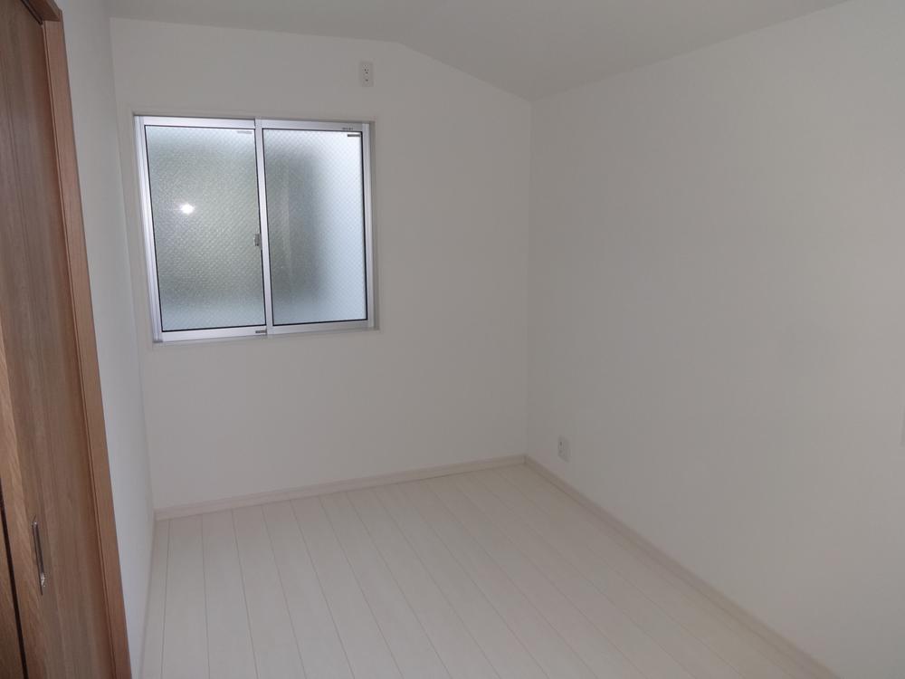 Non-living room. Indoor (11 May 2013) Shooting