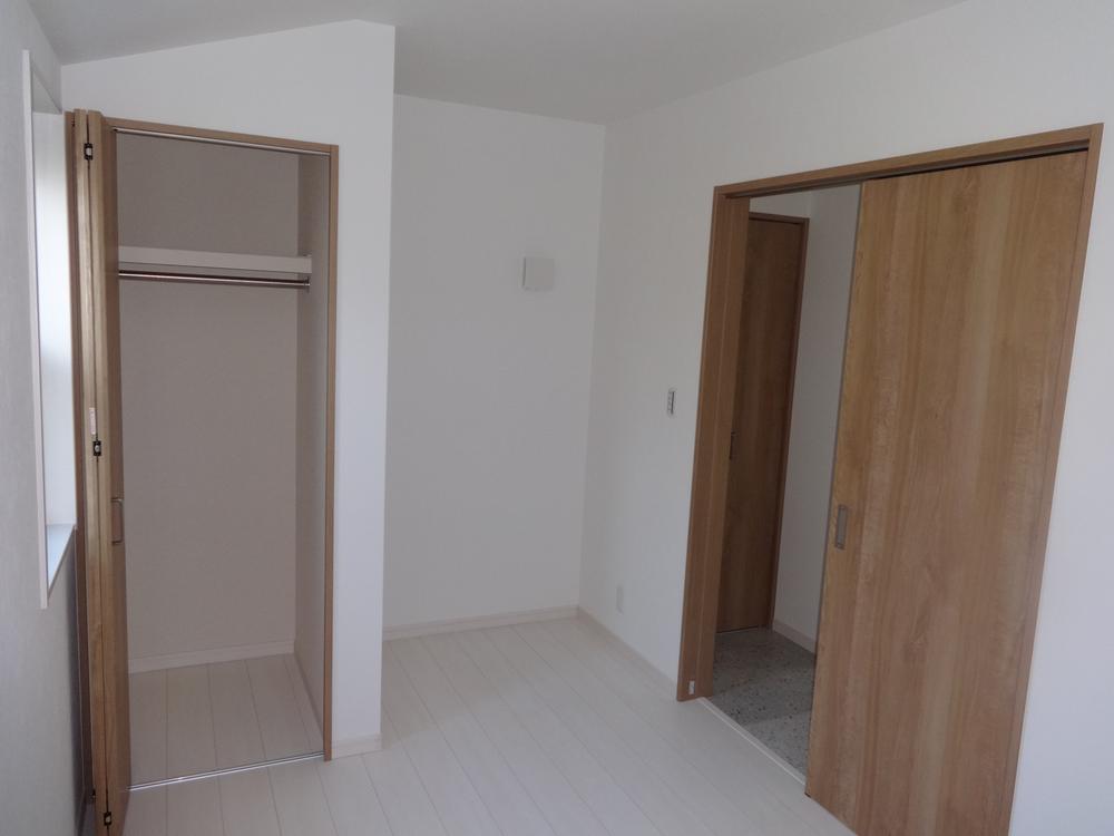 Non-living room. Indoor (11 May 2013) Shooting