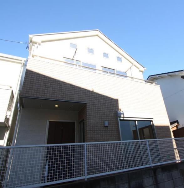 Local appearance photo. 2013 December 8, shooting