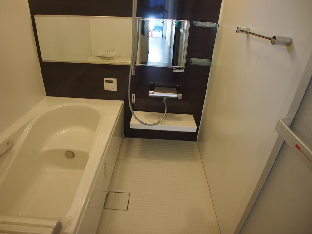 Same specifications photo (bathroom). Same specifications