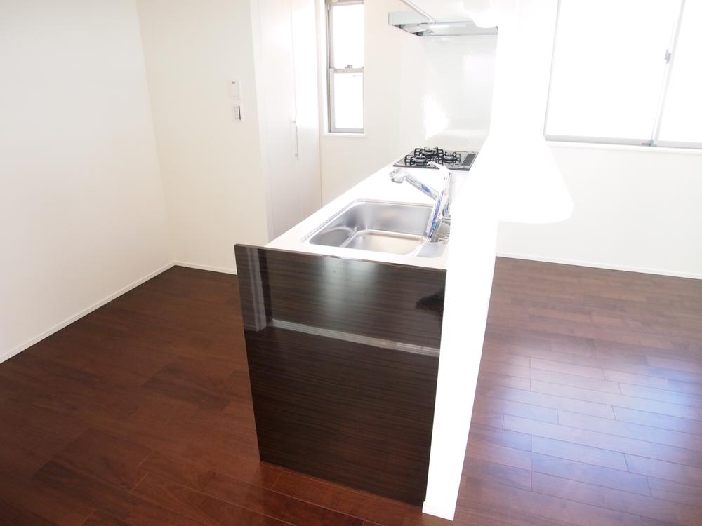 Same specifications photo (kitchen). Same specifications