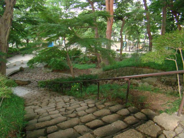 park. 20m to Tsukayama park