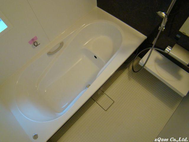 Bathroom. Indoor (11 May 2013) Shooting