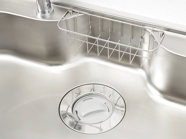 Kitchen.  [Disposer] Machine and put the garbage in the drainage port will sink to the septic tank by grinding processing. There is no trouble to throw away the garbage, Kitchen is also hygienic.  ※ There is also something that can not be handled depending on the type of waste. (Model Room D-type menu plan / Free of charge ・ Application deadline Yes ※ Some paid option available)