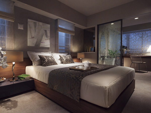 Interior.  [Master bedroom] Den adjacent to the master bedroom, Expansion of fixtures furniture and storage. A free plan that the floor plan other than the water around can freely customize to their liking offers. (Model Room D-type menu plan / Free of charge ・ Application deadline Yes ※ Some paid option Yes, Free Plan / Compensation ・ Application deadline Yes)