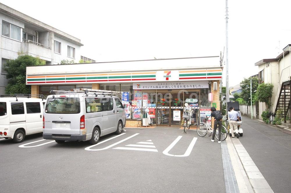 Convenience store. 34m until the Seven-Eleven Yongfu north exit shop