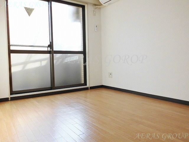 Other room space. room