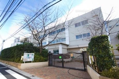 Junior high school. 221m to Suginami Ward Higashitanaka school