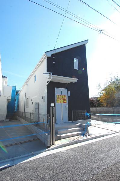 Local photos, including front road