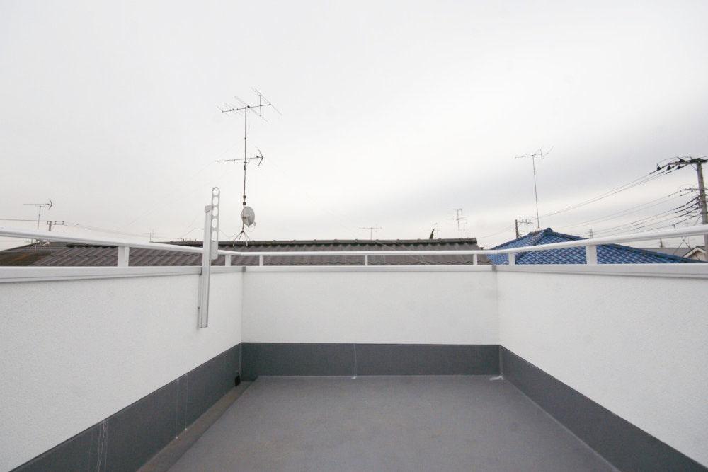 Balcony. Not only your laundry in the spacious roof balcony, Applications are manifold.