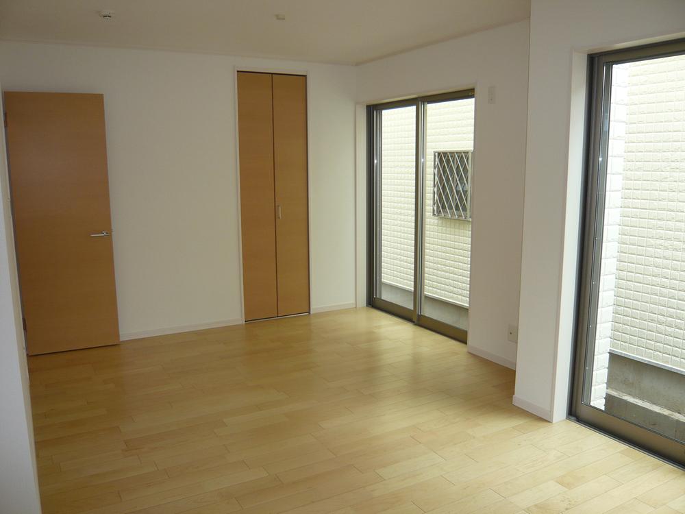 Non-living room. Indoor (October 21, 2013) Shooting