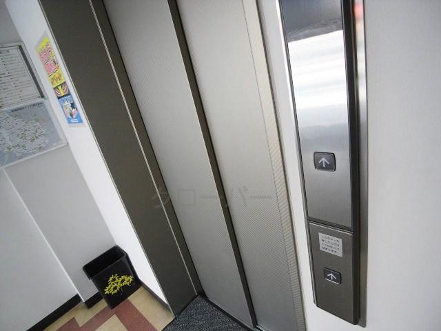 Other common areas. Elevator