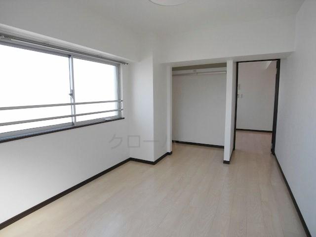 Non-living room