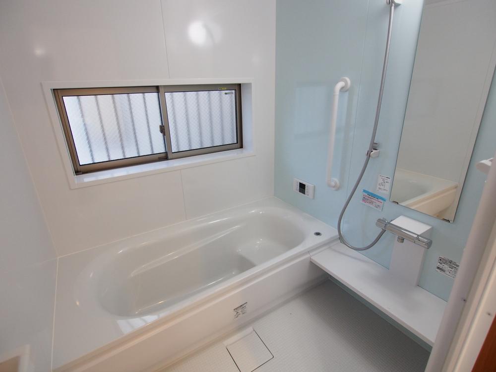 Same specifications photo (bathroom). (Building 2) same specification