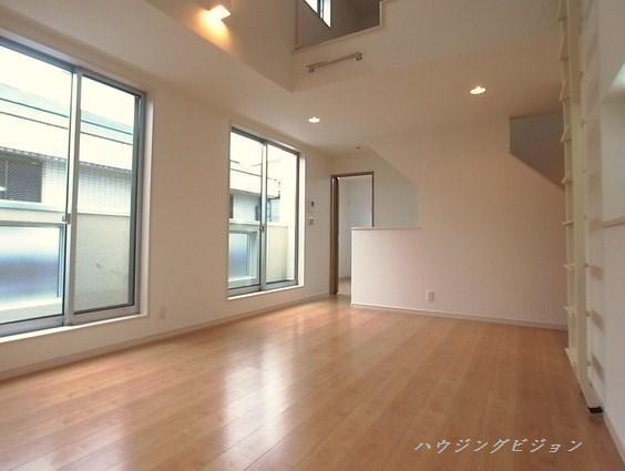 Living. Living (B Building)