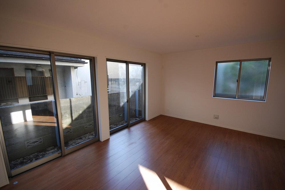 Living. 15 Pledge LDK is and spacious of which you can slowly spend and Family