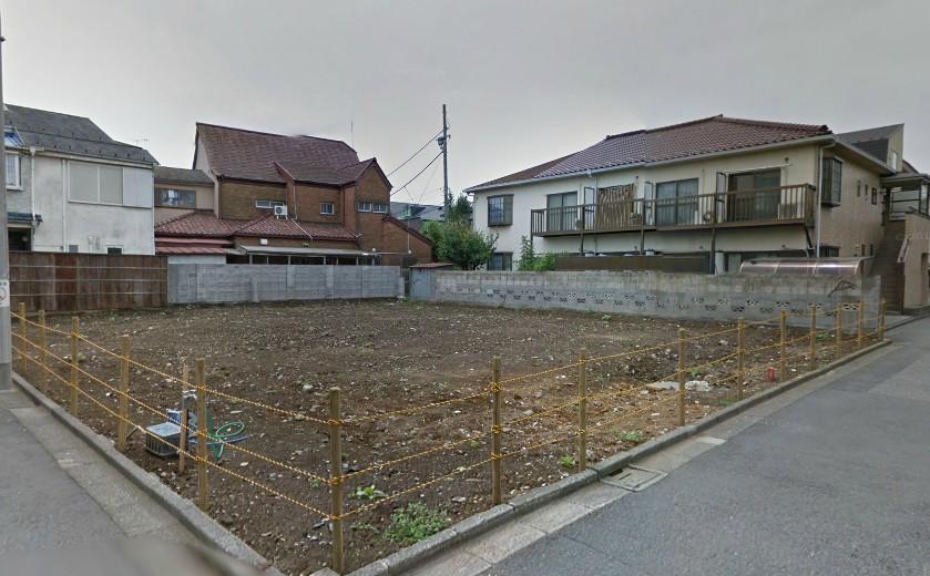 Local photos, including front road. Local (12 May 2013) Shooting