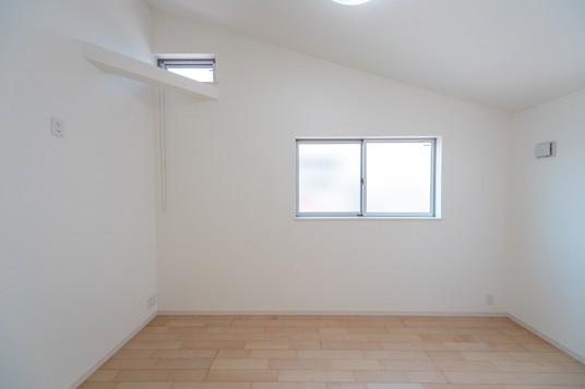 Same specifications photos (Other introspection). room