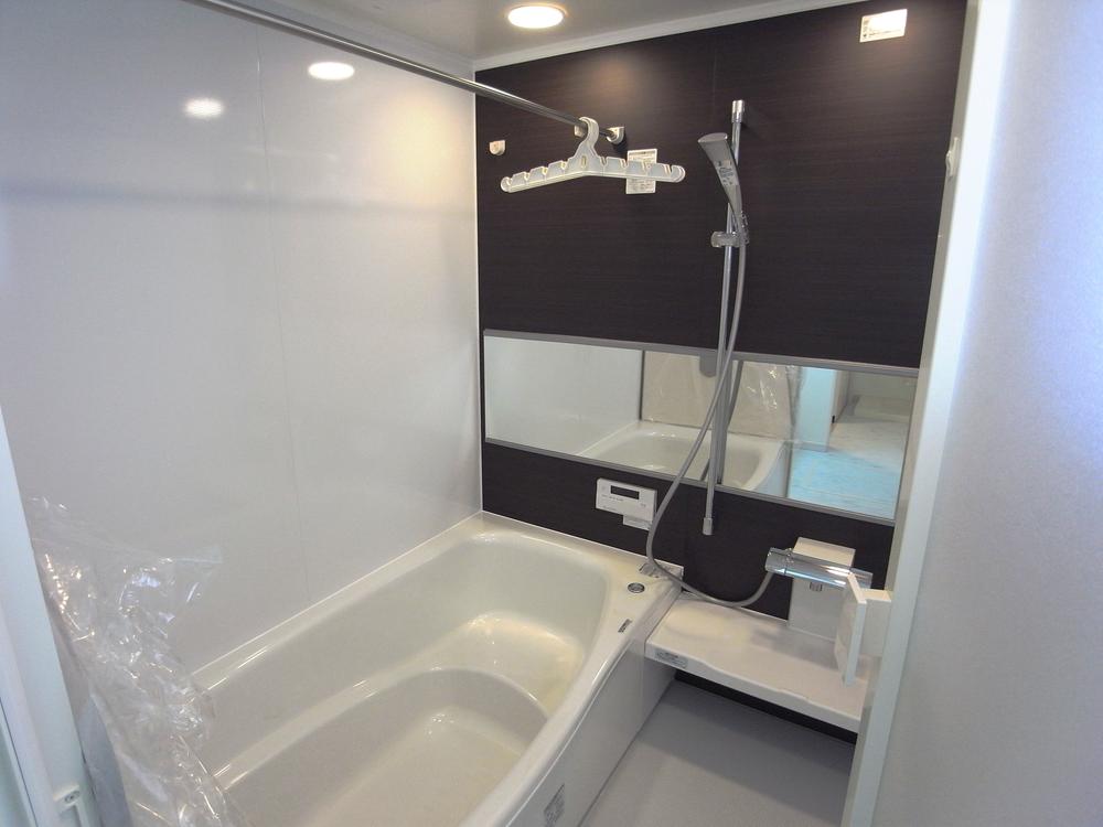Same specifications photo (bathroom). Bathroom construction cases