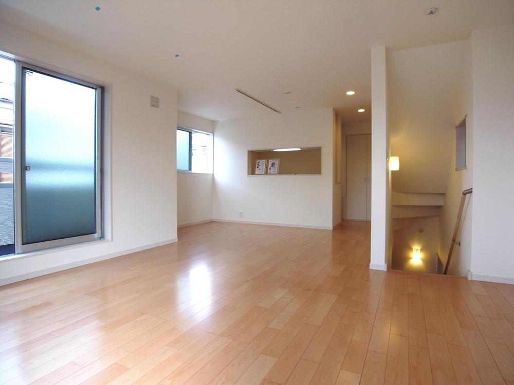 Same specifications photos (living). Living example of construction