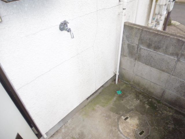 Other room space. This washing machine Storage