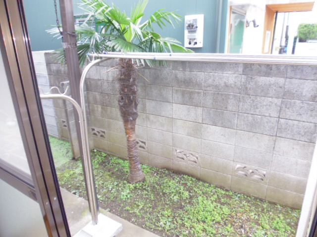 Other room space. Jose you a lot laundry