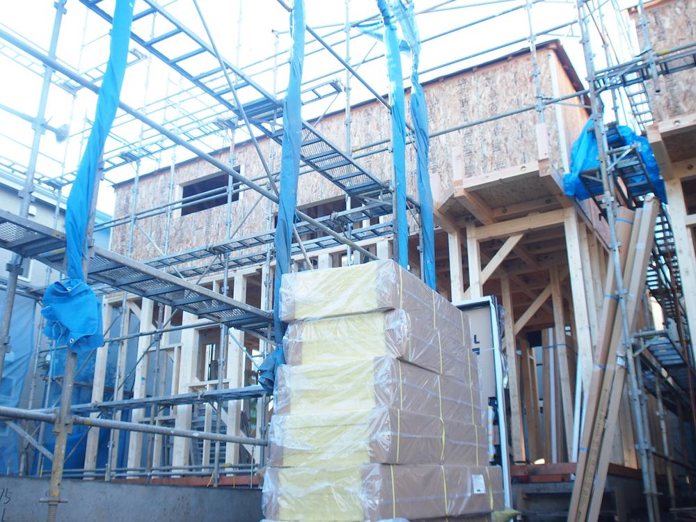 Local appearance photo. Local (12 May 2013) Shooting