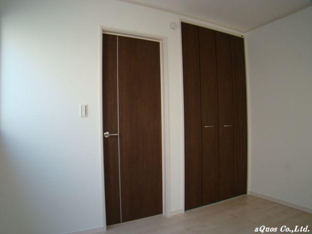 Non-living room. Indoor (11 May 2013) Shooting