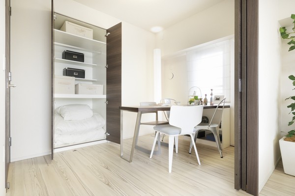 Established a futon also Maeru large housed in Western-style 3