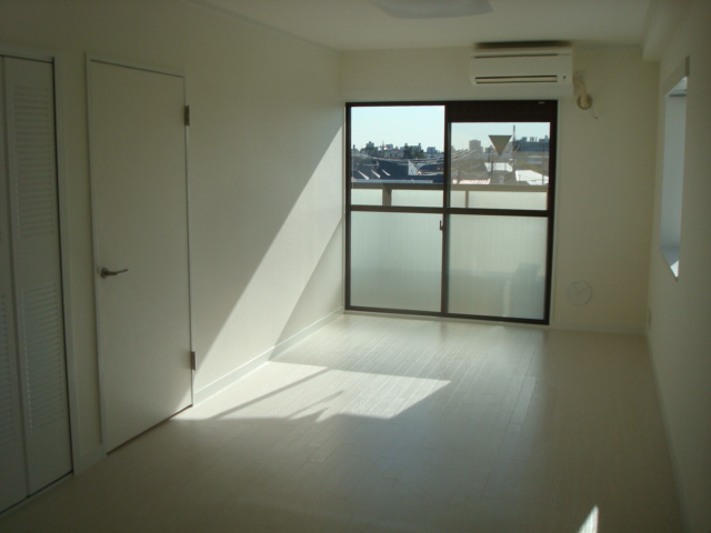 Living and room. Living