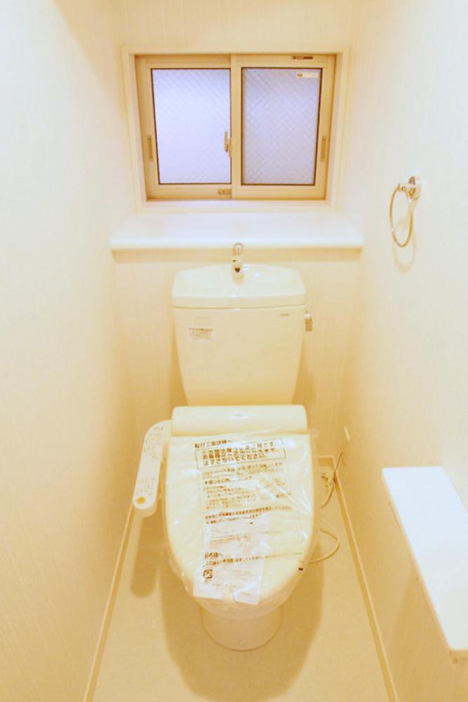 Same specifications photos (Other introspection). It will be in the toilet of construction cases. Washlet is with. 