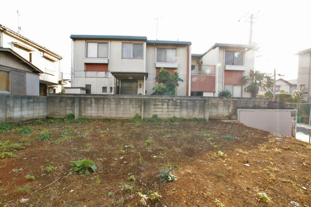 Local land photo. South side is also spacious subdivision. 