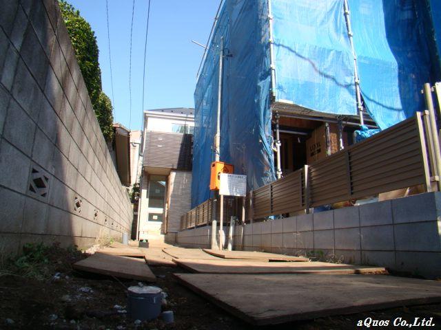 Local appearance photo. Local (11 May 2013) Shooting