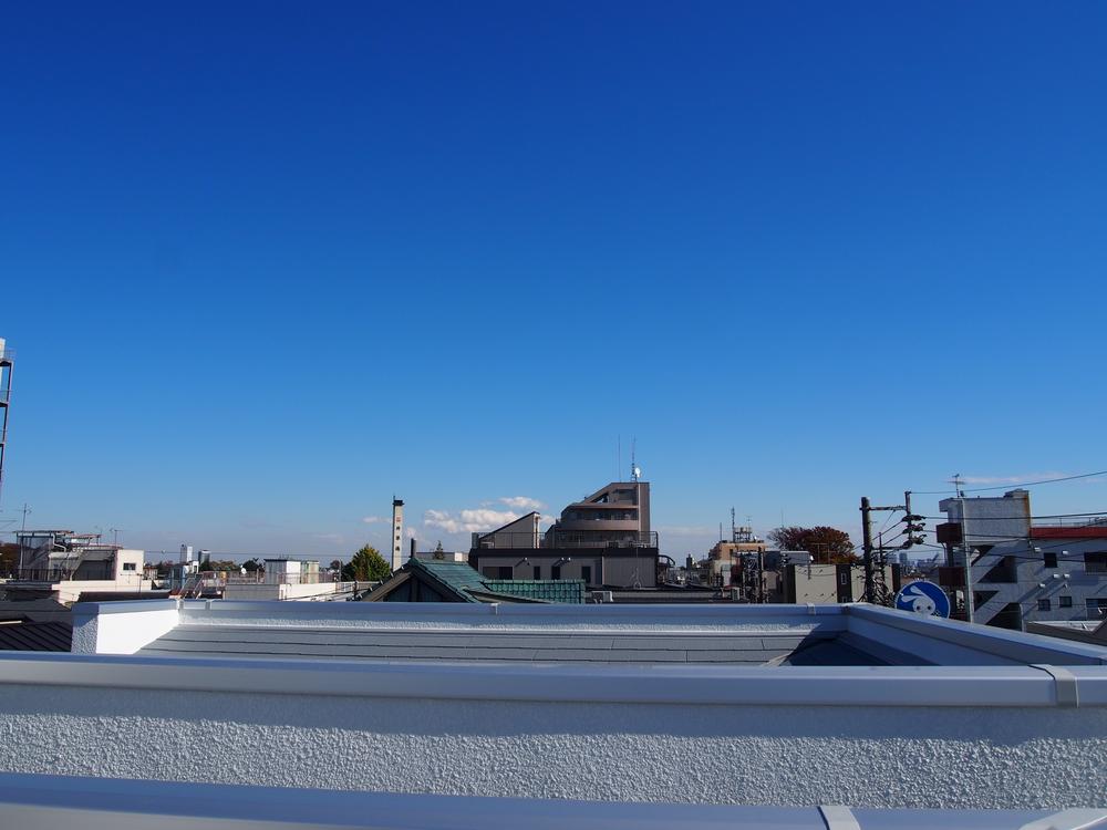 View photos from the dwelling unit. View from the site (November 2013) Shooting