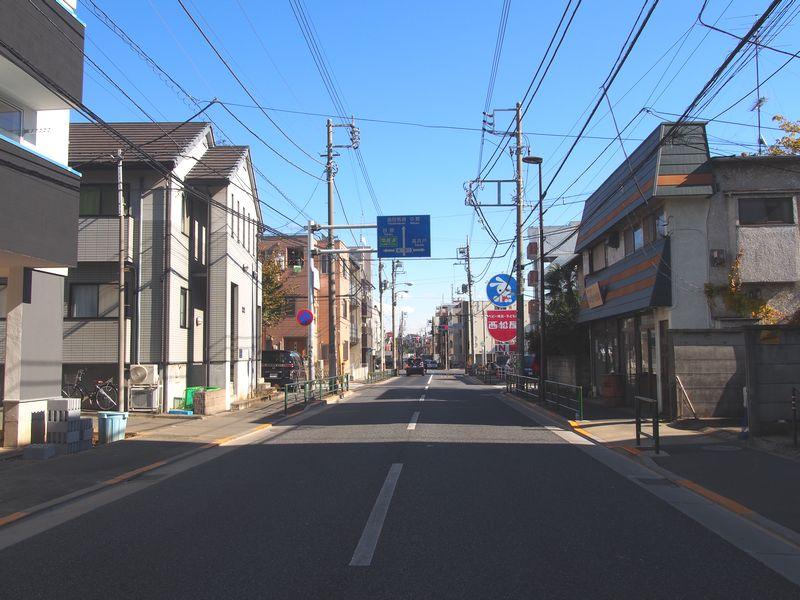 Local photos, including front road. Local (11 May 2013) Shooting