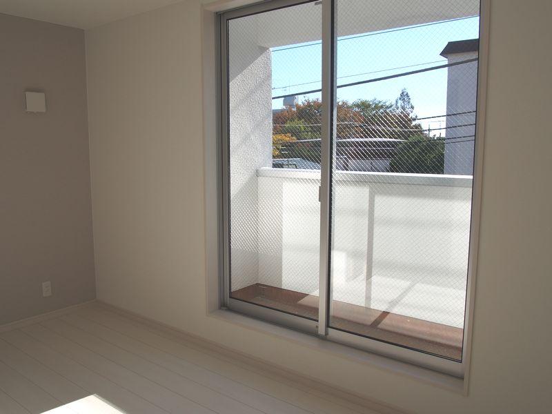 Non-living room. B Building room (November 2013) Shooting